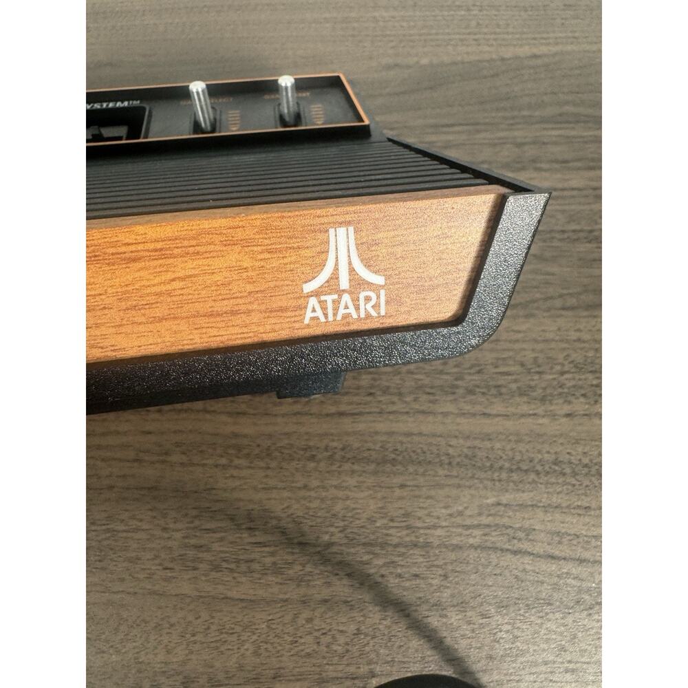 atari 2600 console with joystick, cables and one cartridge with 10 game working - Picture 7 of 8